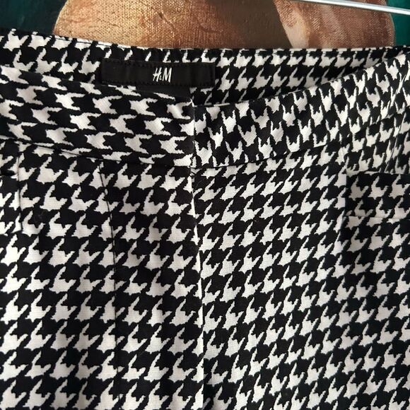 H&M Black and White Houndstooth Cropped Pants 6 - Picture 3 of 16